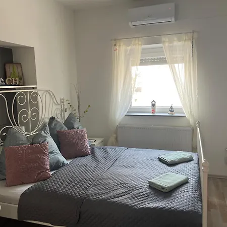 Szarkafeszek Penzion Keszthely